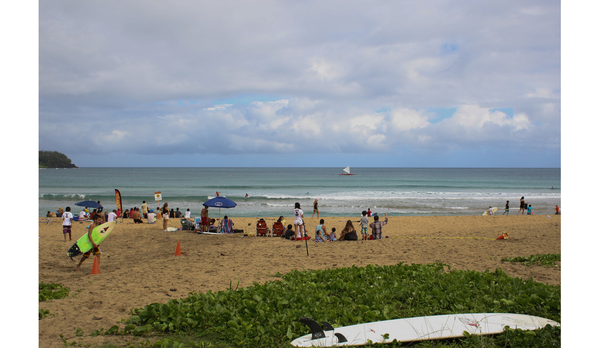 Not to big, but not completely flat. An ideal day for the entrants. Photo: <a href=\"https://www.danegrady.com/\">Dane Grady</a>