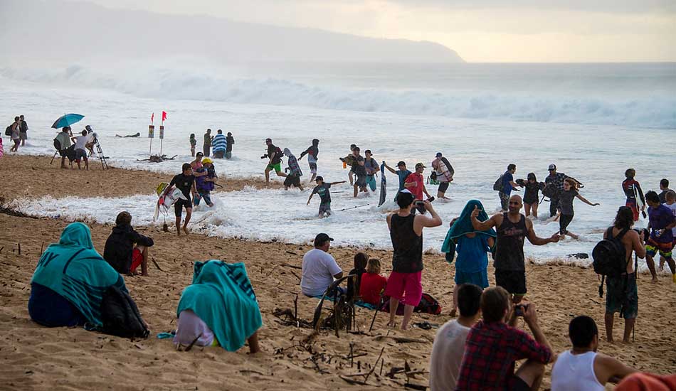 Third reef wash through. Photo: <a href=\"https://www.joliphotos.com/\">Peter Joli Wilson</a>