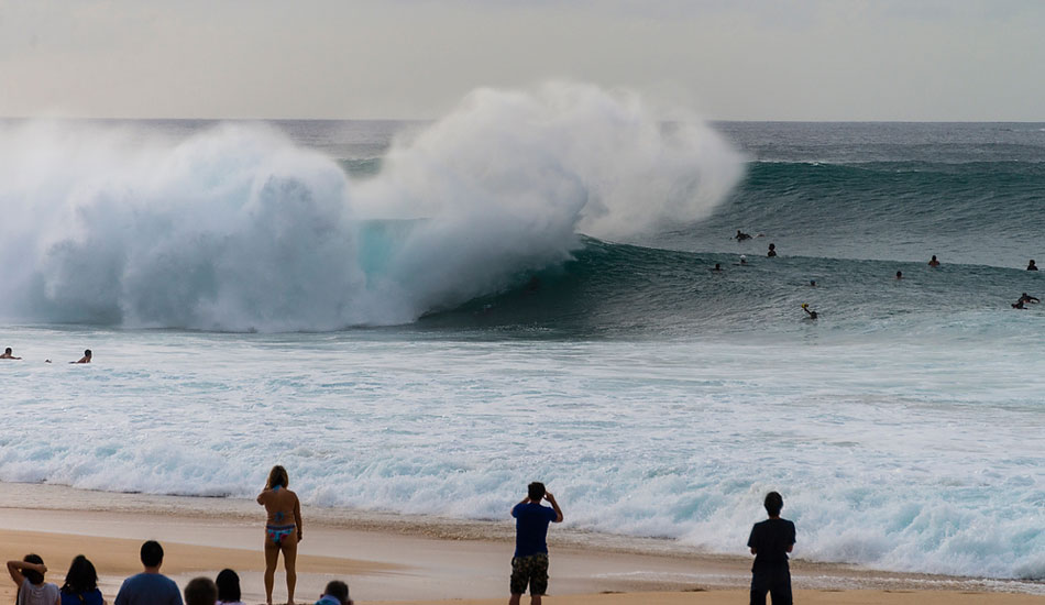 The spit at Pipe. Photo: <a href=\"https://www.joliphotos.com/\">Peter Joli Wilson</a>