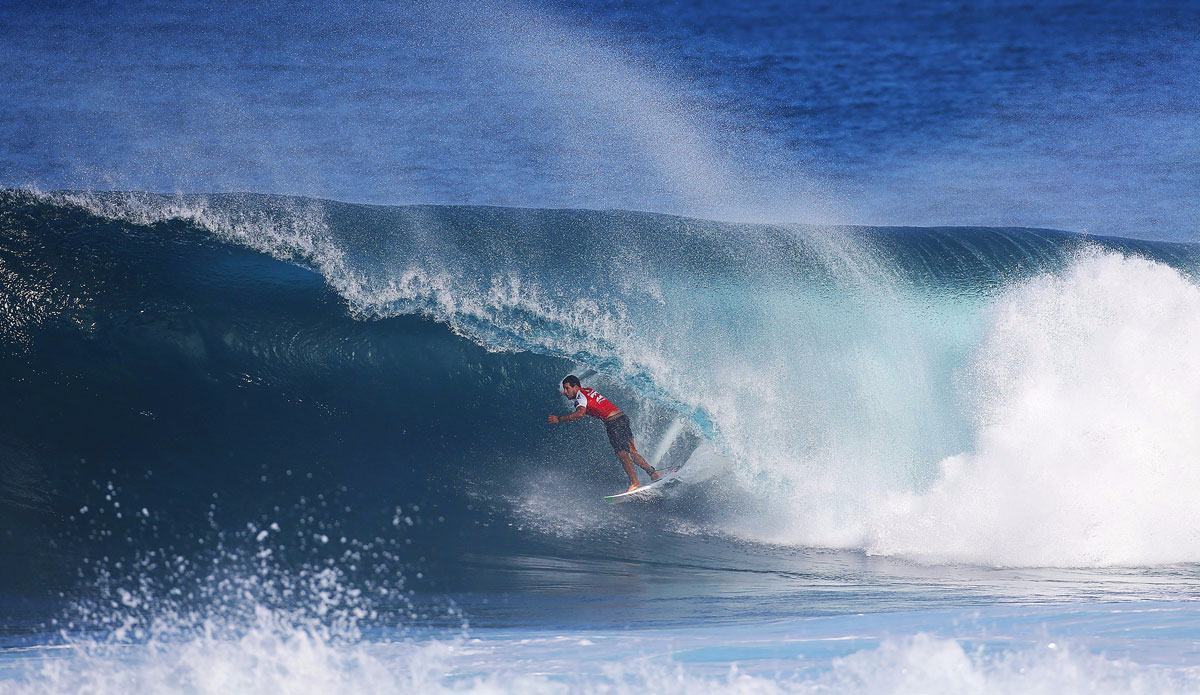  Adriano De Souza of Brasil winning his Round 2 heat at the Billabong Pipe Masters at Pipeline, Oahu, Hawaii on Thursday December 10, 2015.  Photo: <a href=\"https://www.worldsurfleague.com/\">WSL</a>/<a href=\"https://www.instagram.com/kc80/\">Cestari</a>