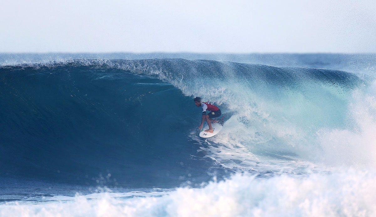 Filipe Toledo of Brasil (pictured) kept his title hopes alive winning his Round 2 heat to advance into Round 3 at the Billabong Pipe Masters. Photo: <a href=\"https://www.worldsurfleague.com/\">WSL</a>/<a href=\"https://www.instagram.com/kc80/\">Cestari</a>
