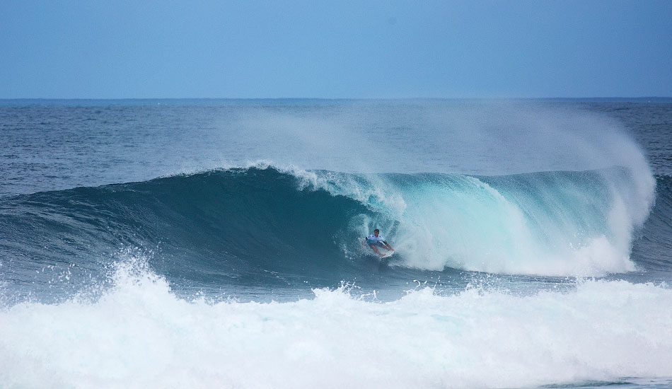 Medina stalling hard to stay covered. Photo: <a href=\"https://mattdunbar.com.au\">Matt Dunbar</a>