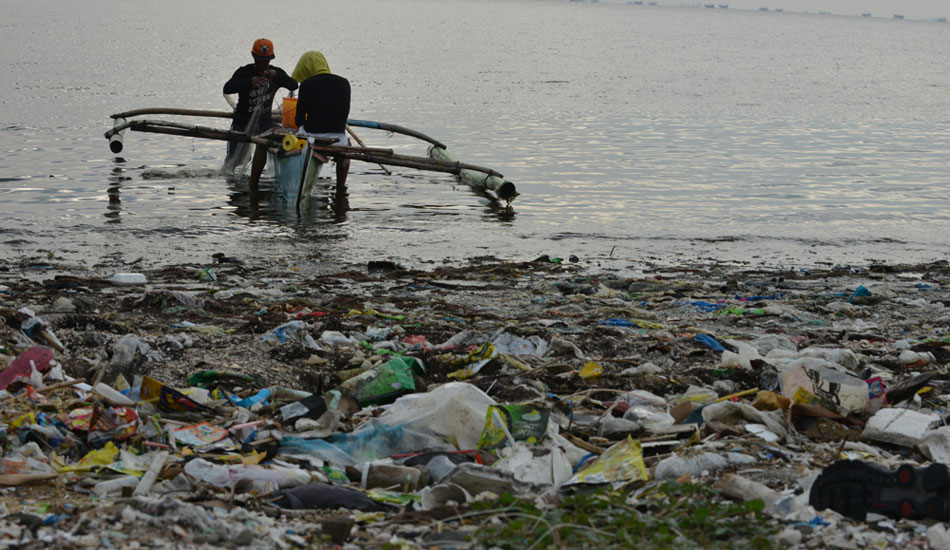 Photo: <a href=\"https://5gyres.org\"> 5 Gyres</a>