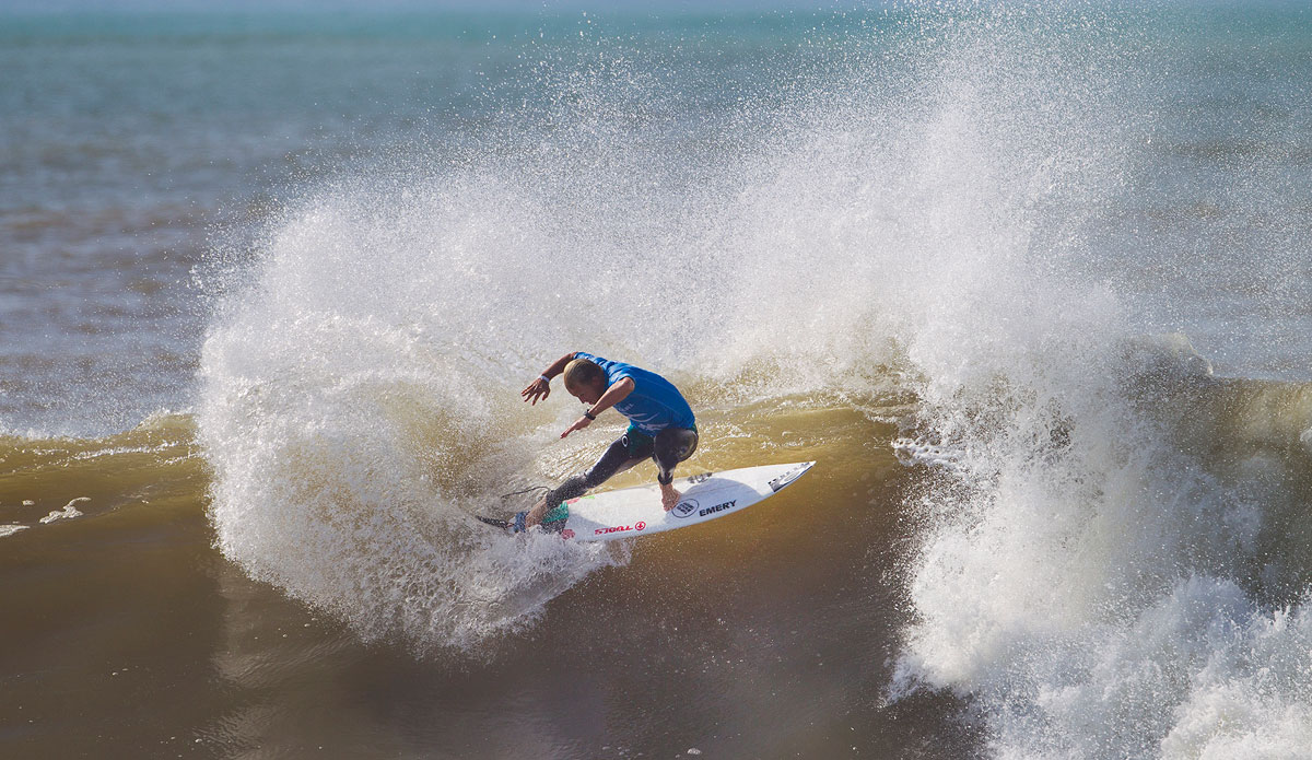 Adam Melling caused a huge upset when he defeated Joel Parkinson during Round 3 of the Moche Rip Curl Pro in Portugal. Melling advanced into Round 4 while Parkinson was eliminated. Photo: <a href=\"https://www.aspworldtour.com/\">Kirstin Scholtz</a>