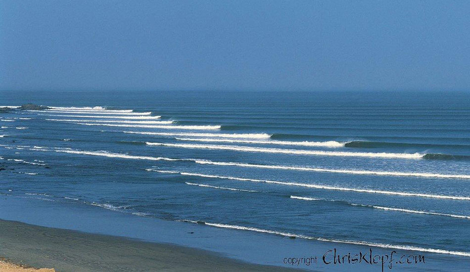 Chicama. Now that\'s a left. Image: <a href=\"https://www.chrisklopf.com/\" target=\"_blank\">Klopf</a>