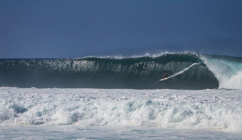 This is the longest gnarliest backdoor waves I have witnessed. Photo: <a href=\"https://500px.com/DougFalterPhotography\">Doug Falter</a>