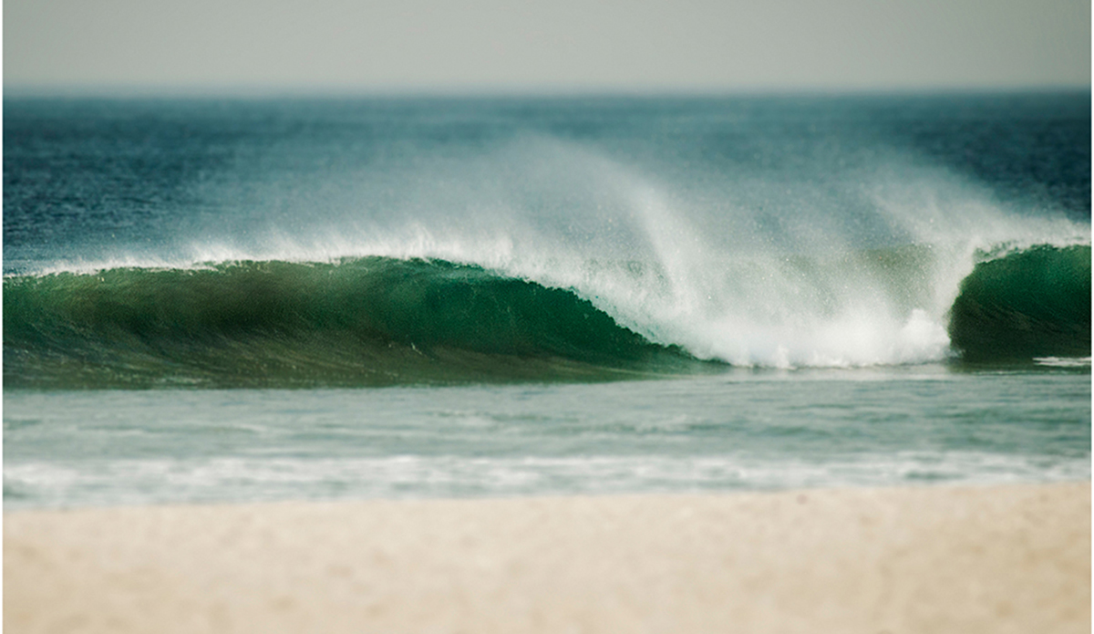 Offshore, empty peaks. Something every surfer dreams of. This one slipped by close to home. Photo: <a href=\"https://www.kevinjara.com/\">Kevin Jara</a>