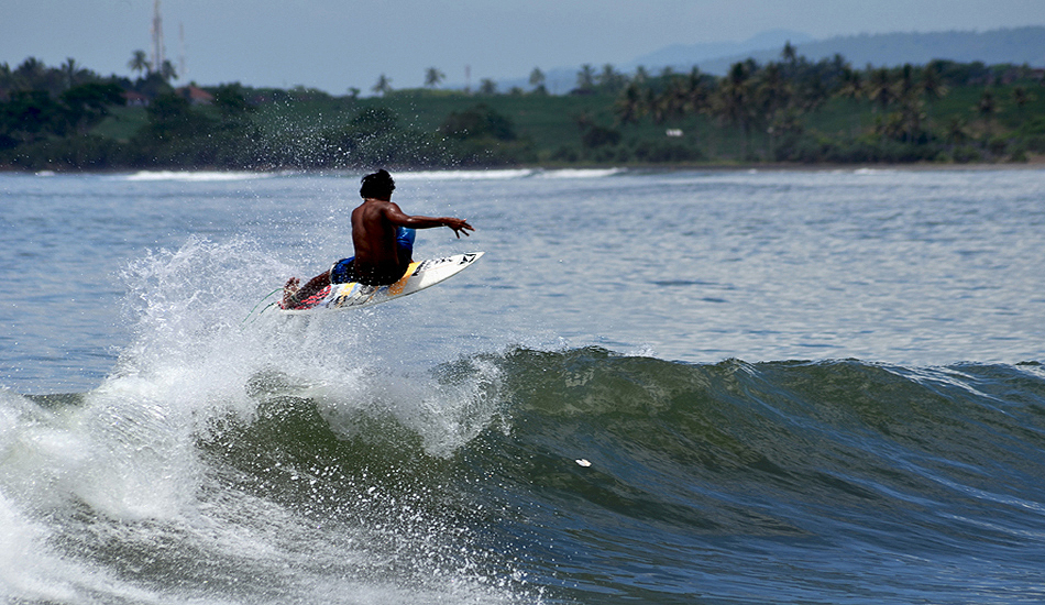 Off the lip. Photo: <a href=\"https://www.laure-helene-thibaud.com/\" target=_blank>Laure-Hélène Thibaud</a>.