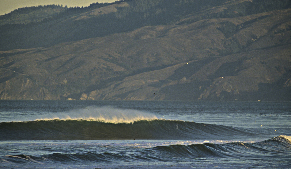 Middle of the beach, Ocean Beach San Francisco with Marin Headland in the background. Image: <a href=\"https://www.paulferraris.com/\" target=\"_blank\">Ferraris</a>
