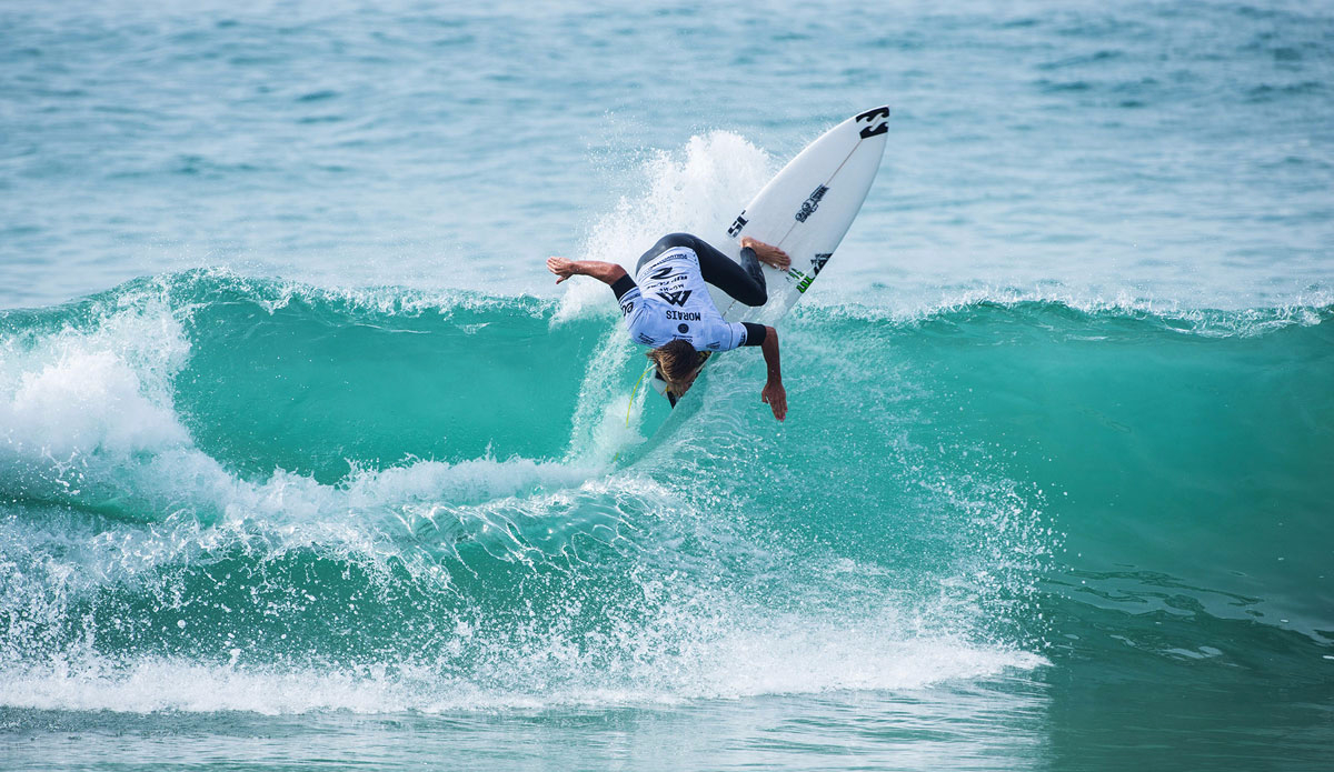 Frederico Morais of Portugal (pictured) winning his Round 1 heat to advance into Round 3 of the Moche Ripcurl Pro Portugal. Photo: <a href=\"https://www.worldsurfleague.com/\">WSL</a>/<a href=\"https://instagram.com/damien_poullenot/\">Damien Poullenot</a>