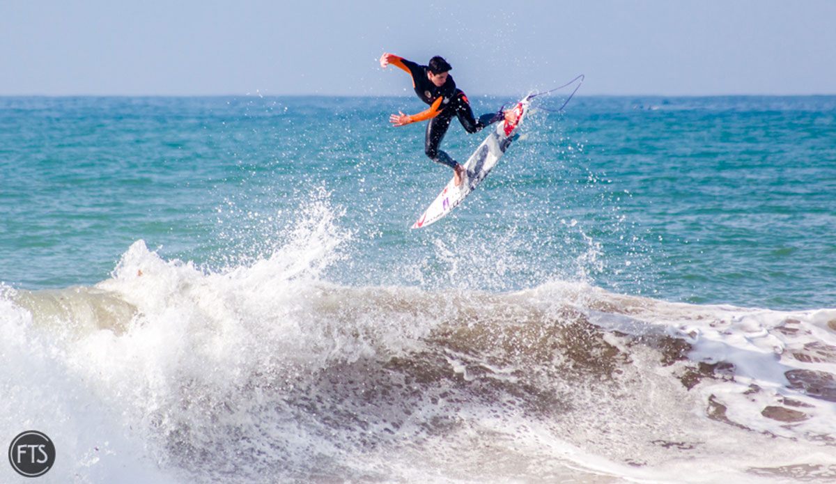 Gabriel Medina. Photo: <a href=\"https://franciscotsantos.wix.com/portfolio\">Francisco Santos</a>