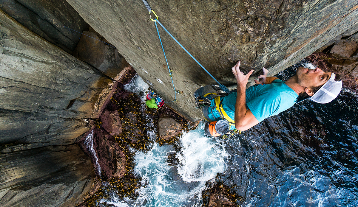 Sonnie Trotter climbing the First Continuous Free Ascent of the Ewbank Route 5.13+ on The Totem Pole, Tasmania.
