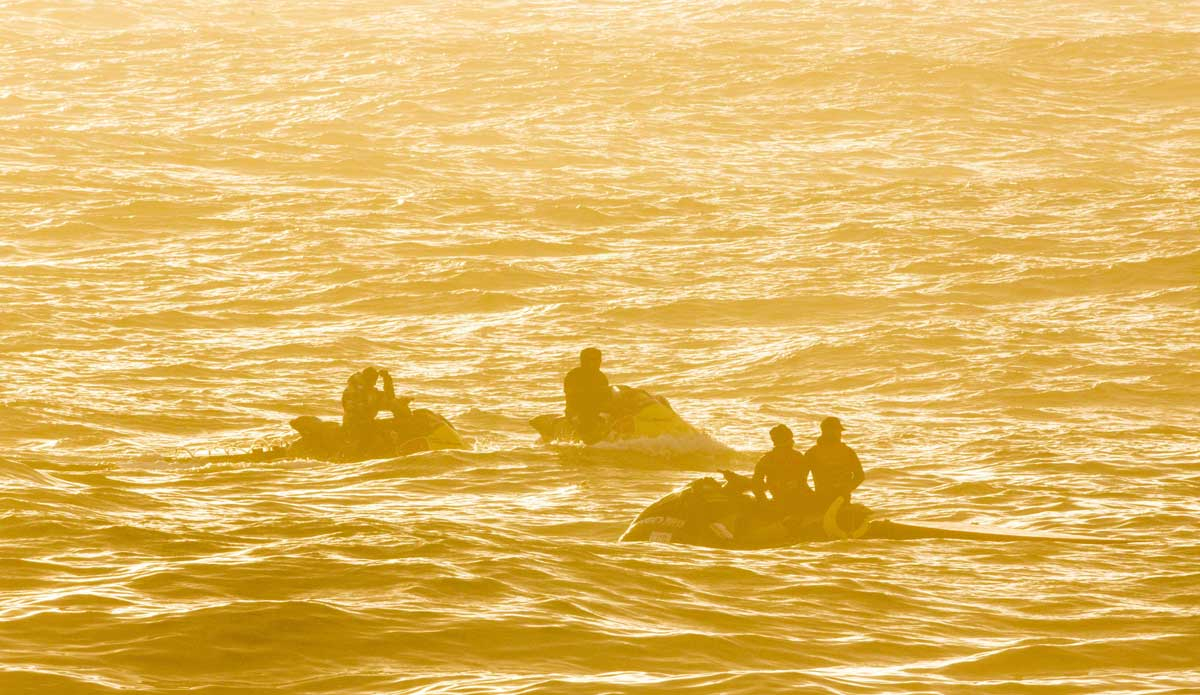 Golden hour at Ours. Photo: <a href=\"https://www.redbullsignatureseries.com/cape-fear-2014\">Red Bull</a>
