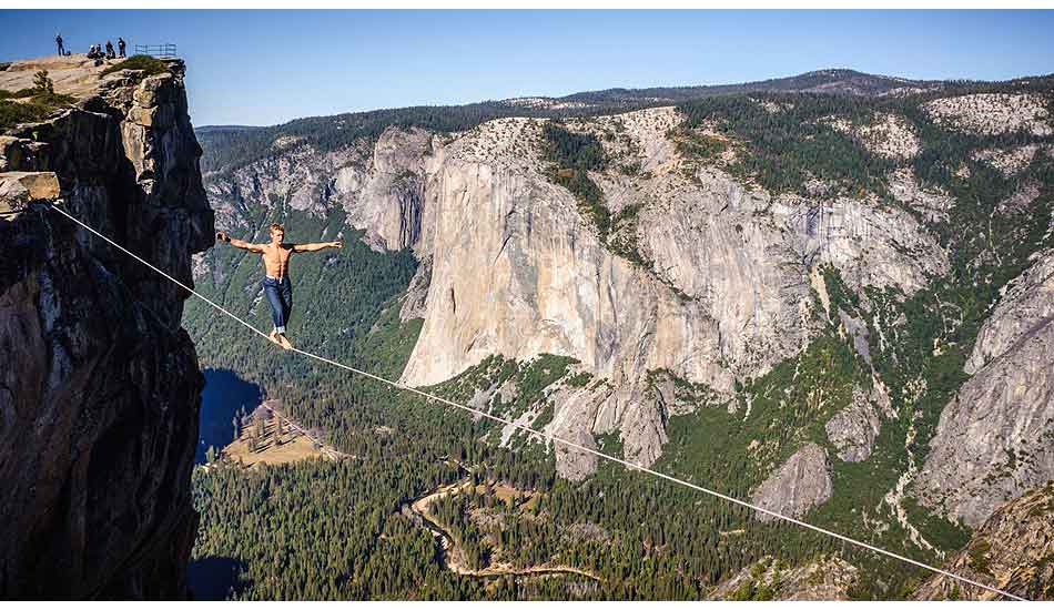 Photo: Alexandre Buisse/<a href=\"https://www.redbull.com/us/en/\" target=_blank>Red Bull Illume</a>