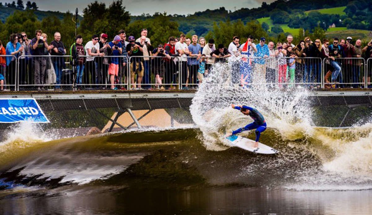 Billy Stairmand letting the fins free in the final against Maui boy Albee Layer. Photo:  Red Bull Media House