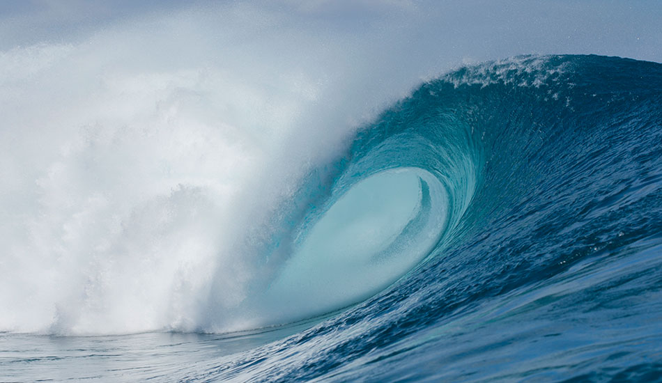 An empty wave at Tombstones in Gnarloo, West Australia. Photo: <a href=\"https://www.reposarphoto.com\">Jason Reposar</a>