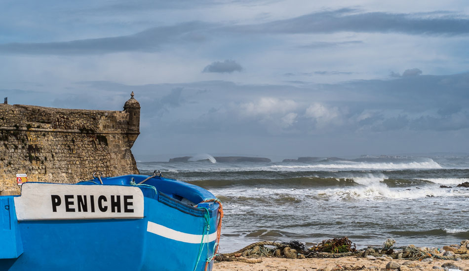 In Peniche, we went to check \"Papua,\" another big wave spot. It was empty but beautiful. Photo: <a href=\"https://www.surfatlisbonfilmfest.com\">Ricardo Gonçalves</a>