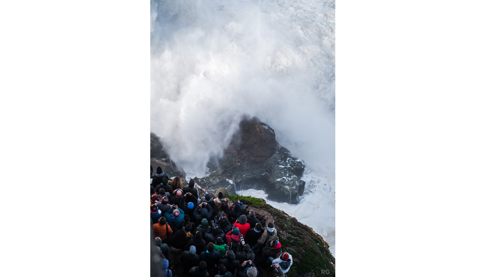 The freak show is on. Photo: <a href=\"https://www.surfatlisbonfilmfest.com\">Ricardo Gonçalves</a>