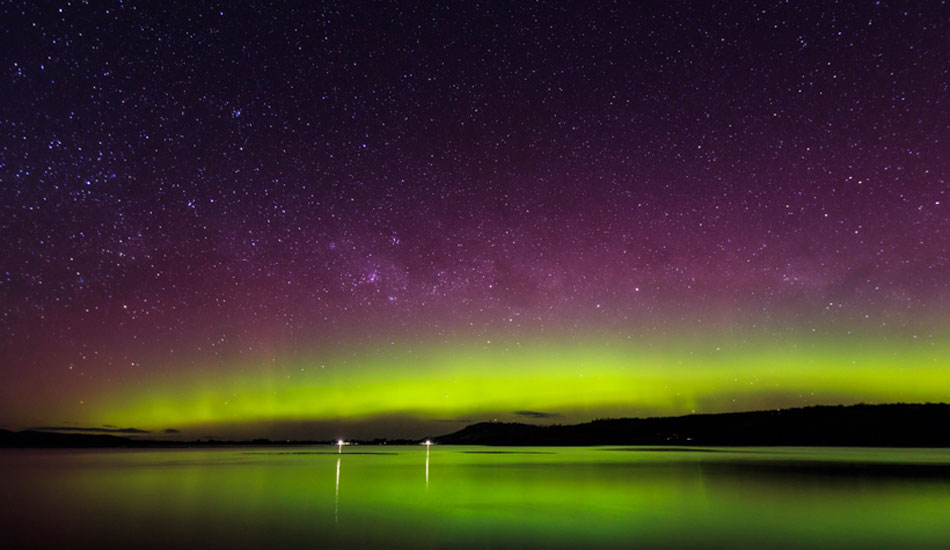 Reflections of the Aurora Australis ‘Southern Lights’ from Cremorne, Tasmania. Photo:<a href=\"https://www.rickileigheaves.com.au\"> Ricki Eaves<a/>