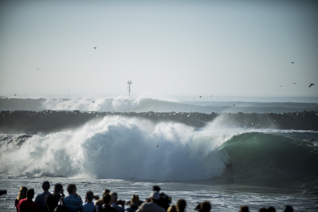 A seldom-surfed left shadowed by the wedge was not forgotten. A handful of surfers and boogies scored virtually an empty lineup while the circus had its eyes on the jetty north. Photo: <a href=\"https://www.rickyjlesser.com/\"> Ricky Lesser</a>