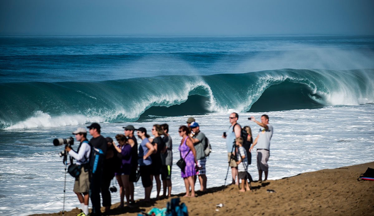 The shore pound looked more like keikis in Hawaii than California. Photo: <a href=\"https://www.rickyjlesser.com/\"> Ricky Lesser</a>
