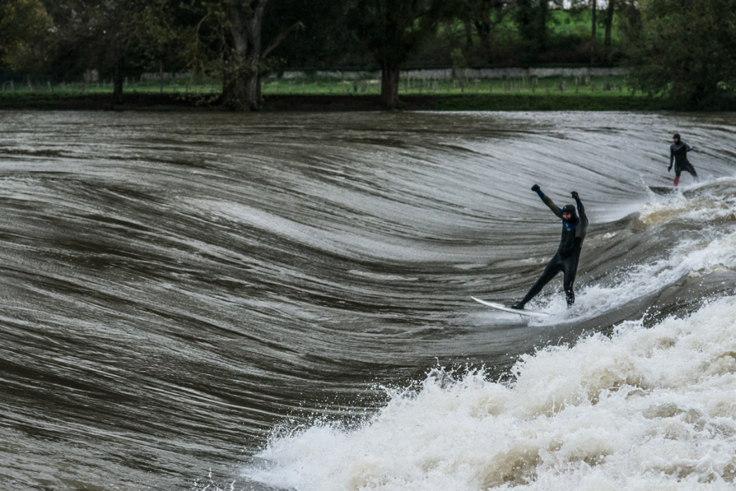 \"Are you kidding me? That wave is perfect!“ Photo: <a href=\"www.larsjacobsen.com\">Lars Jacobsen</a>