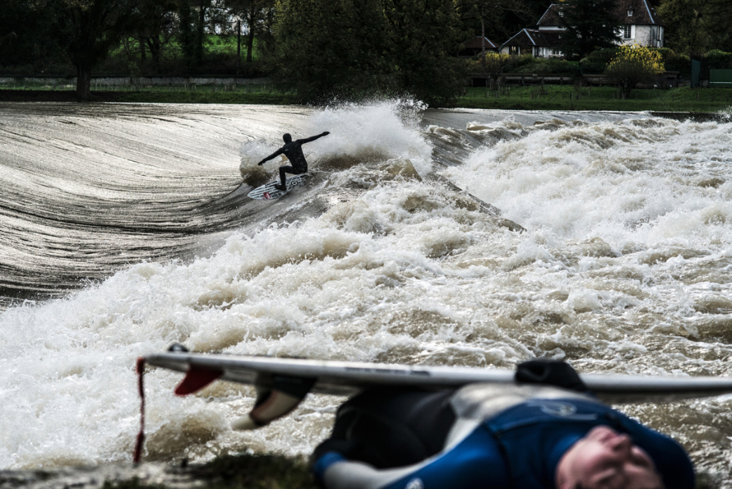 While Tao is still ripping, Patrick needs a break for his burning legs. Photo: <a href=\"www.larsjacobsen.com\">Lars Jacobsen</a>