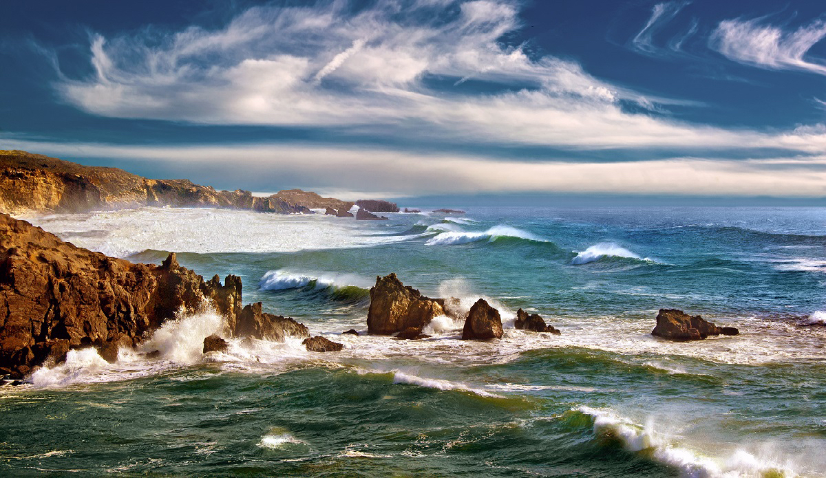 This is a photo from Honda Point, Central Coast California, during a massive northwest winter swell. Photo: <a href=\"www.californiametalphoto.com\">Robert Eovaldi</a>