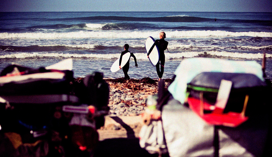 Cyrus Sutton and Ryan Burch on staycation for Stoked and Broke, Cardiff Reef 2010. Image: <a href=\"http://www.kevinroche.com/\" target=\"_blank\">Roche</a>