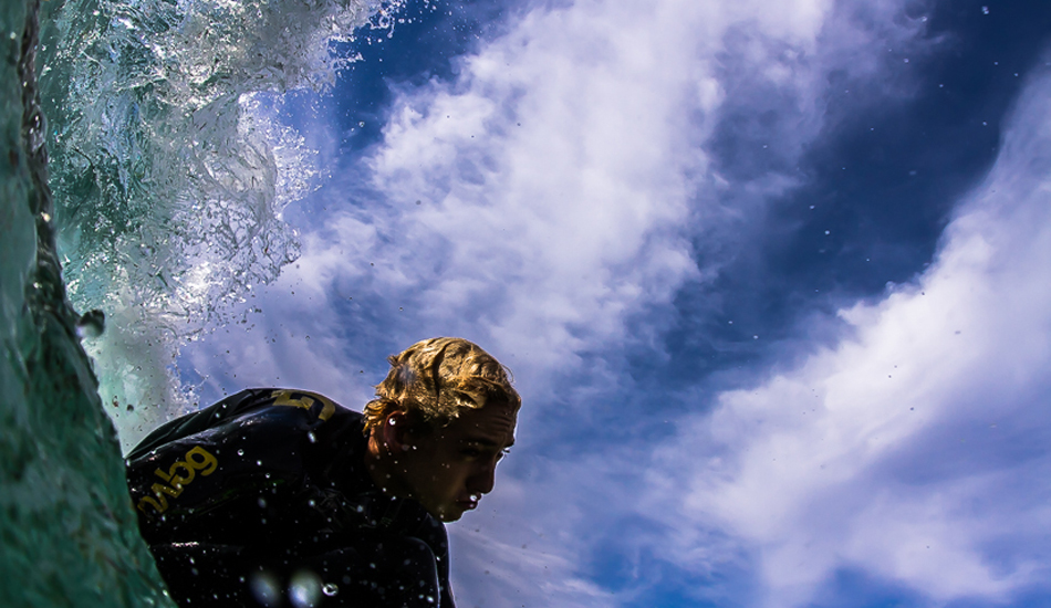 Andrew Bradford is just passing through. Photo: <a href=\"https://www.surfingeye.com/\" target=_blank>Ronald Hons</a>.