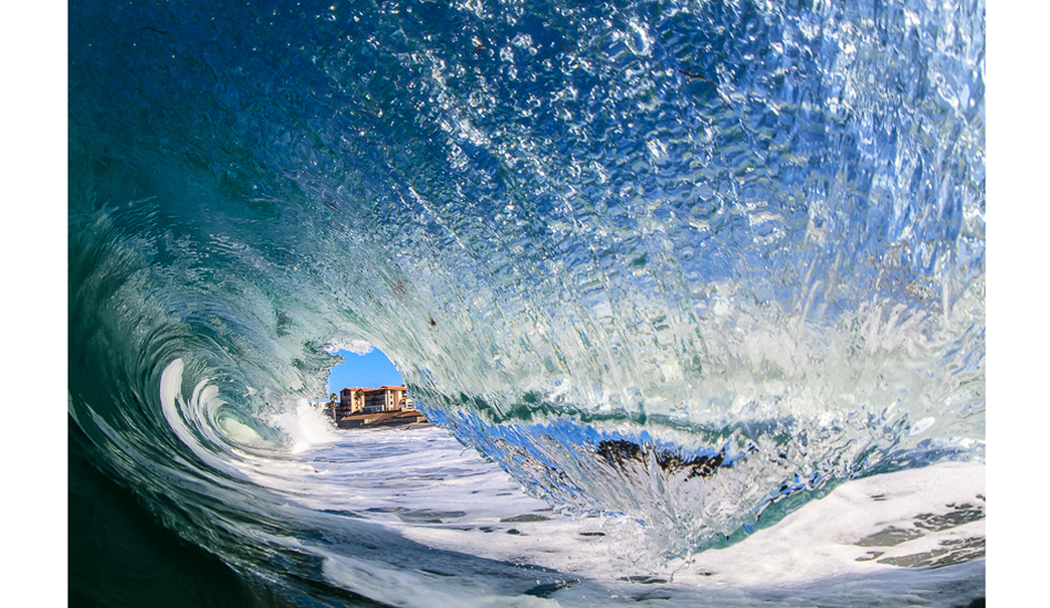 Just the tip of the iceberg. Photo: <a href=\"https://www.surfingeye.com/\" target=_blank>Ronald Hons</a>.