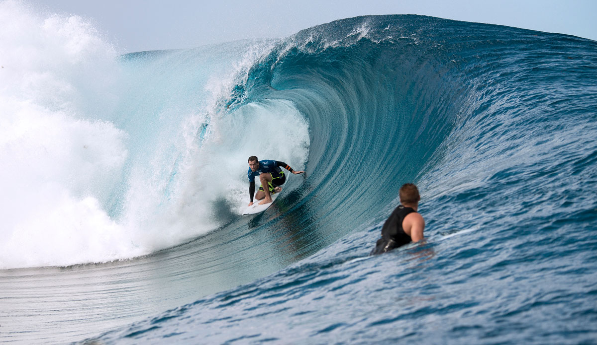 Brett Simpson (Huntington Beach CA/USA) (pictured) won his Round 2 heat at Teahupo\'o during the Billabong Pro Tahiti today.  Simpson had a tight back-and-forth battle with Jordy Smith (ZAF) but snared a heat winning wave in the dying minutes to advance into Round 3. Photo: <a href=\"https://www.aspworldtour.com/\">Will H-S</a>
