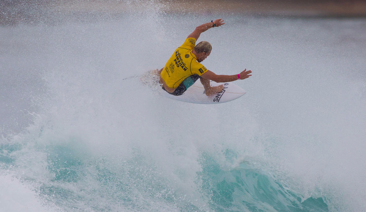 Tanner Gudauskas of the United States (pictured) placing second in his Round 3 heat at the Hawaiian Pro. Photo: Masurel/<a href=\"https://www.worldsurfleague.com/\">WSL</a>