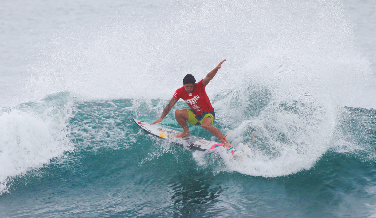 Gabriel Medina of Brasil (pictured) placing second in his Round 3 heat at the Hawaiian Pro. Photo: Masurel/<a href=\"https://www.worldsurfleague.com/\">WSL</a>