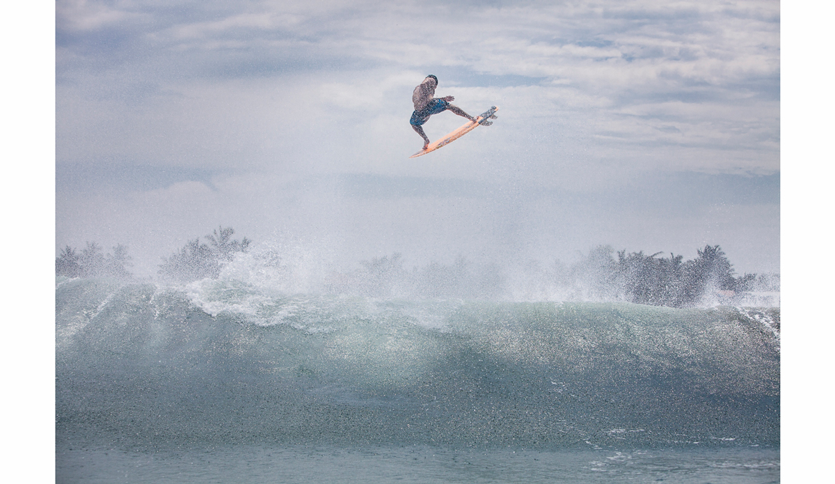 Bruce Irons is a maniac and I’d say this photo represents that pretty well. Mexico. Photo: <a href=\"https://scottserfas.com/\">Scott Serfas</a>