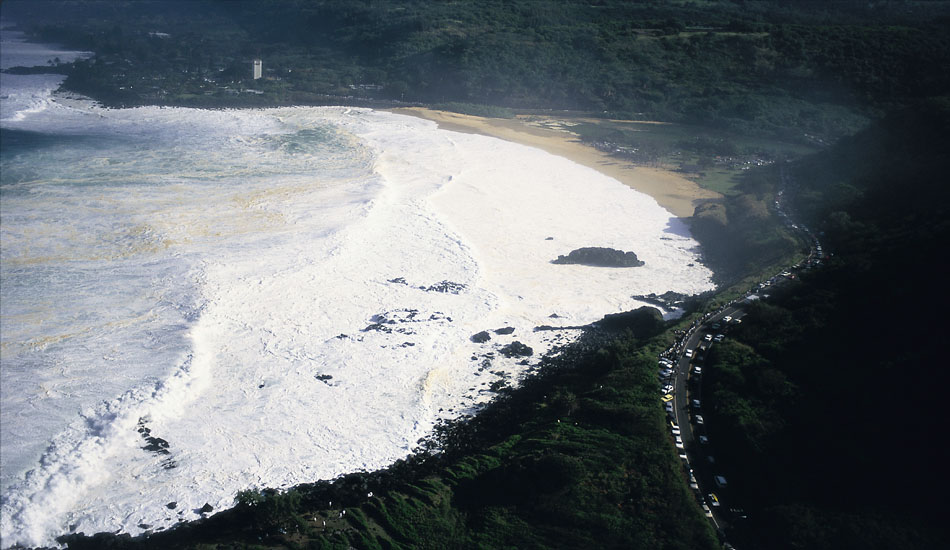 This was Condition Black at Waimea Bay on Jan 28th 1998. This is the only time I have seen the entire Bay area covered completely in foam. Photo: <a href=\"http://seandavey.com/wordpress/\" target=_blank>Sean Davey</a>
