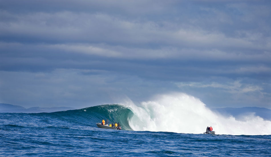 Big waves at Shipstern Bluff, TasmaniaPhoto: <a href=\"http://seandavey.com//\" target=_blank>Sean Davey</a>