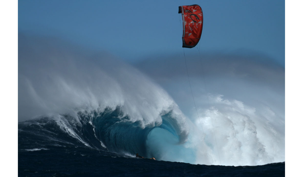 Kitesurfing Peahi isn\'t for the faint of heart. Photo: <a href=\"https://instagram.com/shannonreporting/\">Shannon Marie</a>
