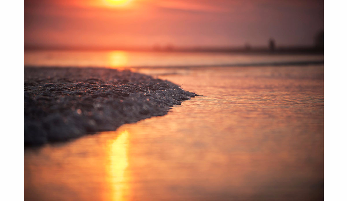Sunset sweep. Photo: <a href=\"https://beachbreakphotography.ca/\">Shayne Stadnick</a>