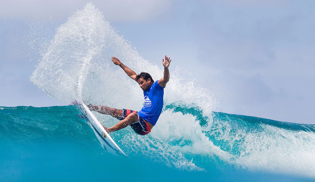 Michel Bourez of Tahiti (pictured) winning his Quiksilver Pro Round 1 heat to advance directly in to Round 3 on the Gold Coast of Australia on March 9, 2016. Image: <a href=\"https://www.worldsurfleague.com/\">WSL</a> / <a href=\"https://www.instagram.com/kc80/\">Cestari</a>