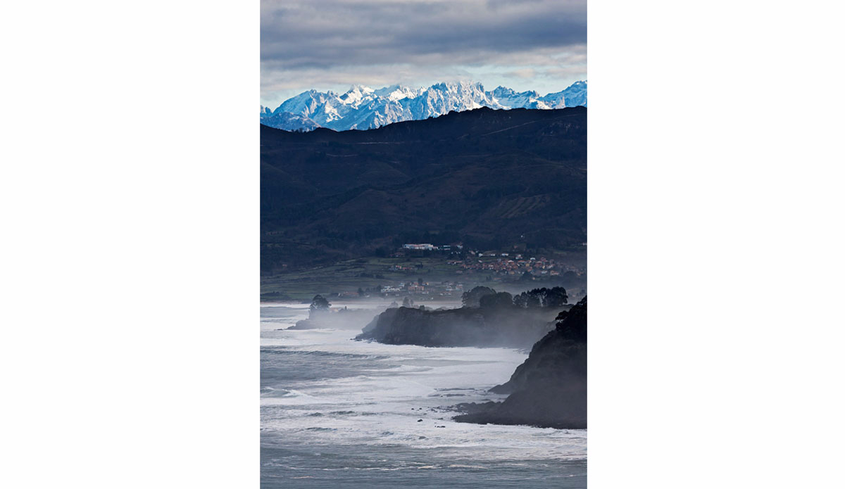 Whitewater fields stretching 8000 feet below snow covered peaks.  Water has always been a prime energy driver of our landscape. Photo: <a href=\"https://semeyadetoral.com/\"> Manuel Toral</a>