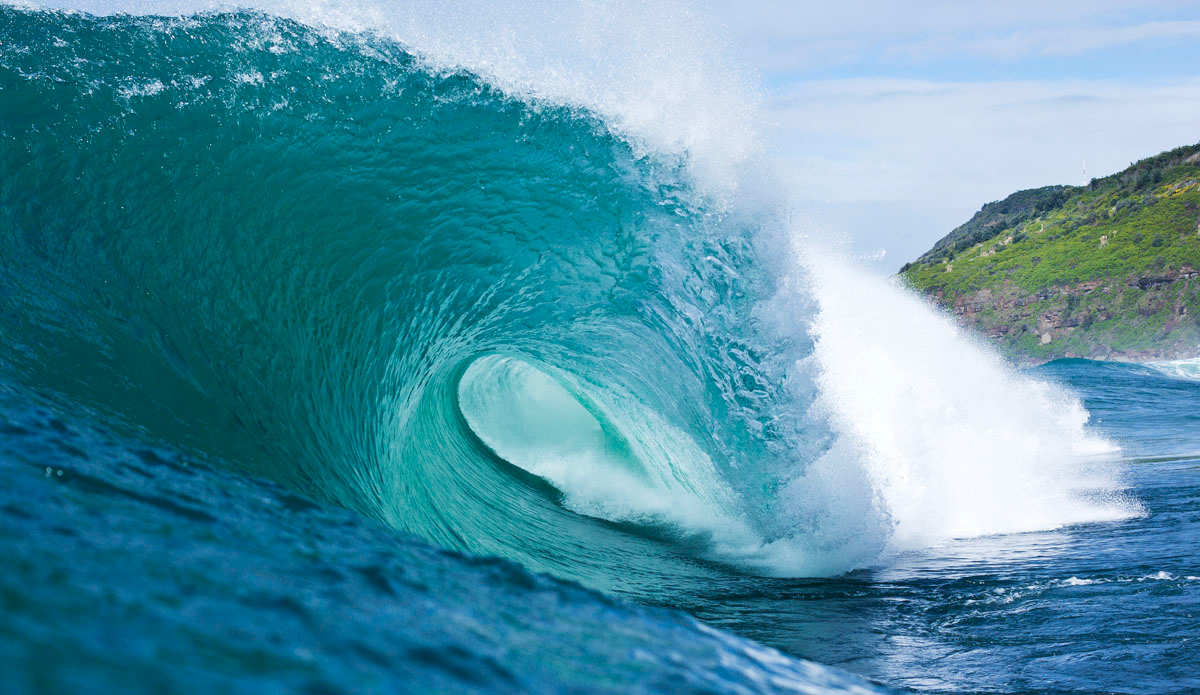 An empty slab sneaks through the pack on the Central Coast of New South Wales. Photo: <a href=\"https://www.spencehornbyimages.com\">spencehornbyimages.com</a>