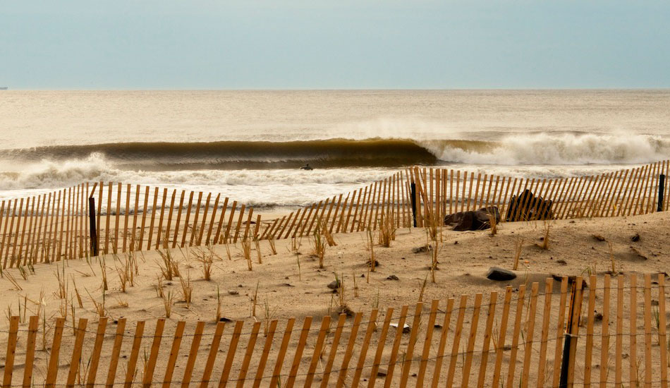Waves with no one in sight. Photo: Stephen Krawiec