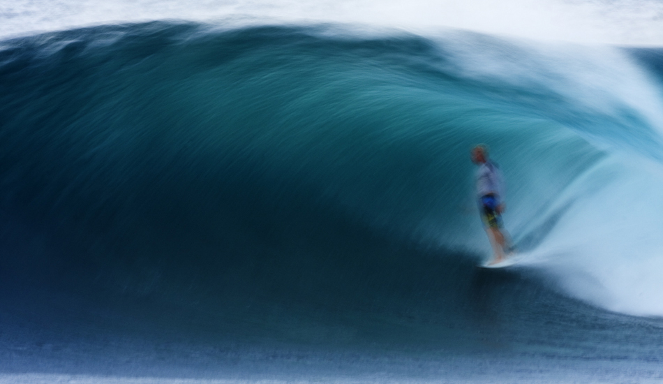 Here\'s Jamie O\'brien slowing things down at Backdoor. Image: <a href=\"https://www.vincestreet.com\" target=\"_blank\">Street</a>