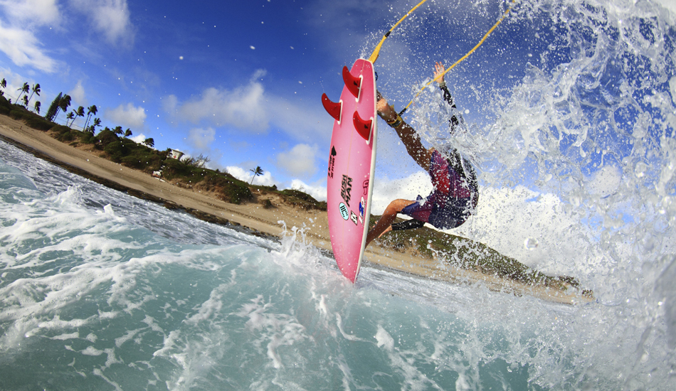Flynn Novak taking advantage of some waves during the summer on Oahu. Image: <a href=\"https://www.vincestreet.com\" target=\"_blank\">Street</a>