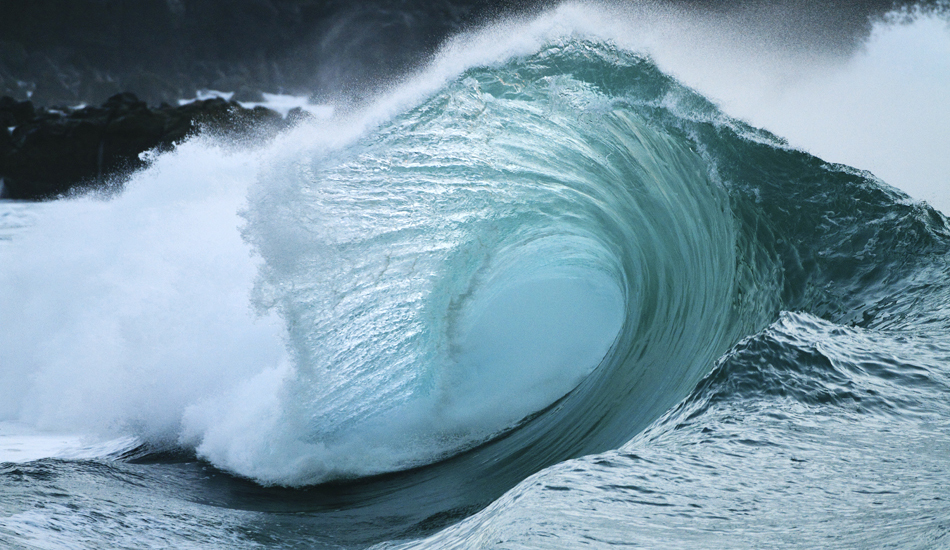 Waimea Shorebreak. One of my favorite wave shots. Image: <a href=\"https://www.vincestreet.com\" target=\"_blank\">Street</a>