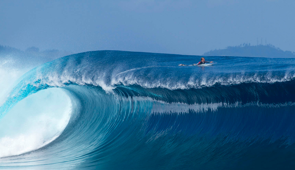 Sean Woolnough, paddling Love Shacks, Namotu, Fiji. Photo: <a href=\"https://www.stugibson.net\">Stuart Gibson</a>