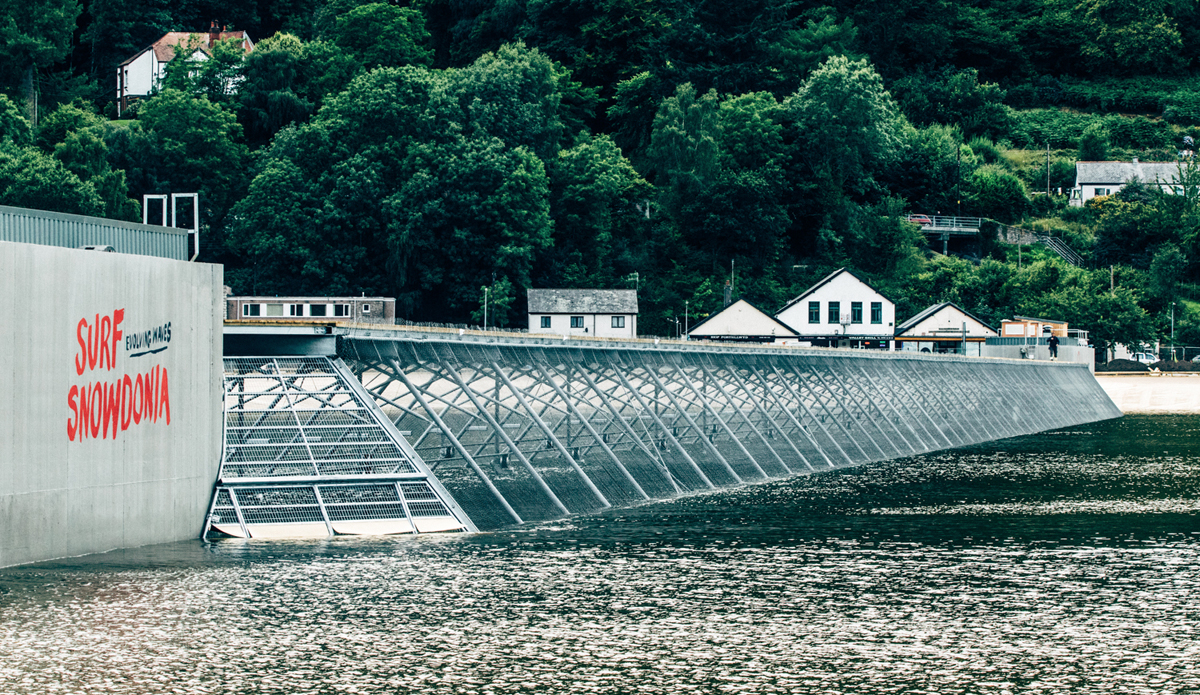 Photo: Surf Snowdonia Wavegarden / @nickpumphreyphoto