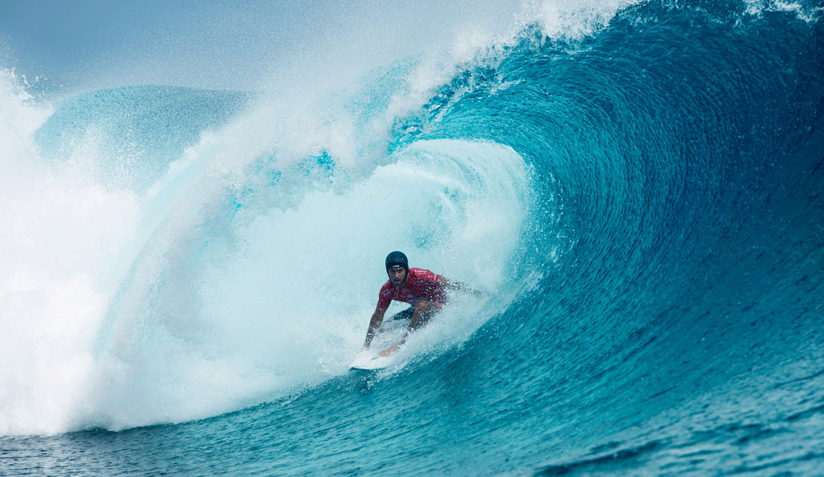 Jeremy Flores of Capreton, France (pictured) winning his Round 3 heat to advance into Round 4 at the Billabong Pro Tahiti at Teahupo\'o. Photo: <a href=\"https://www.worldsurfleague.com/\">WSL</a>/Robertson
