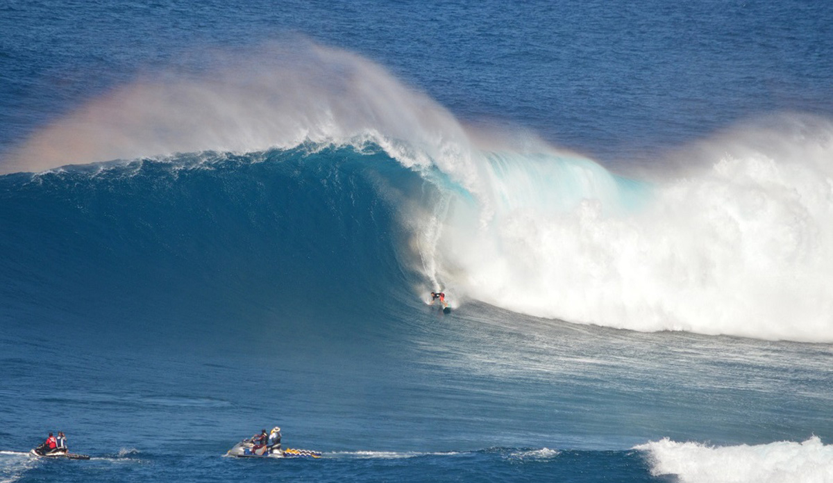 Ian Walsh on one of the waves of the day. Photo: <a href=\"https://instagram.com/surfsup_photos\"> Tassio Silva</a>